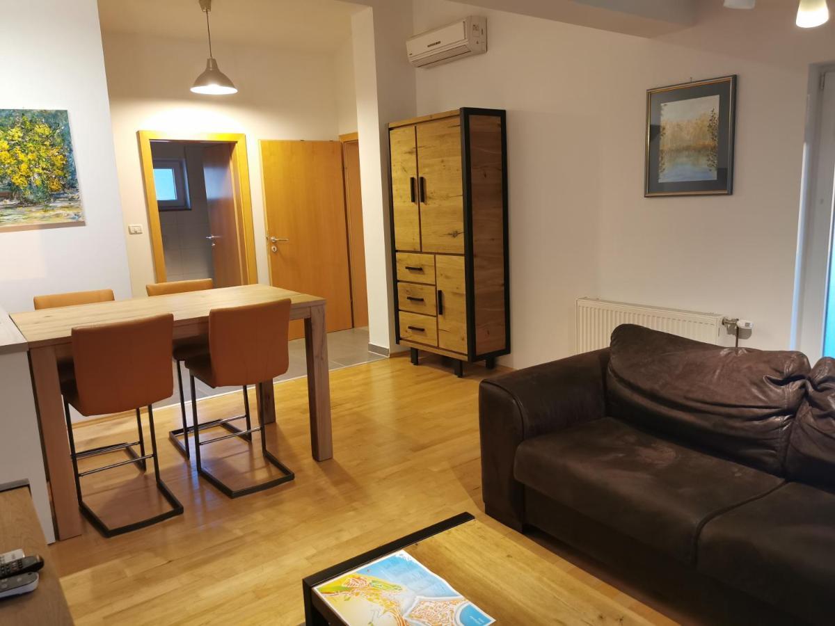Bc Apartments - Mit Zentralheizung Senj  Esterno foto