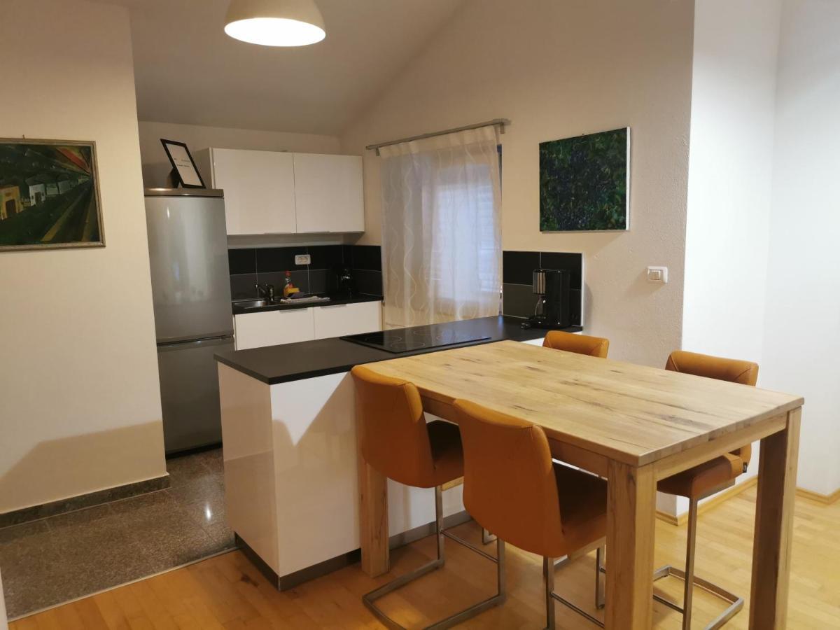 Bc Apartments - Mit Zentralheizung Senj  Esterno foto