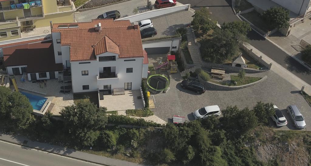 Bc Apartments - Mit Zentralheizung Senj  Esterno foto
